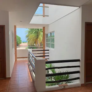 Hotel Xbulu-ha, Ilha das Mulheres