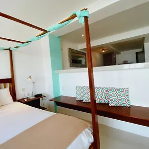 Hotel Rocamar, Ilha das Mulheres