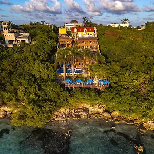 La Joya Hotel