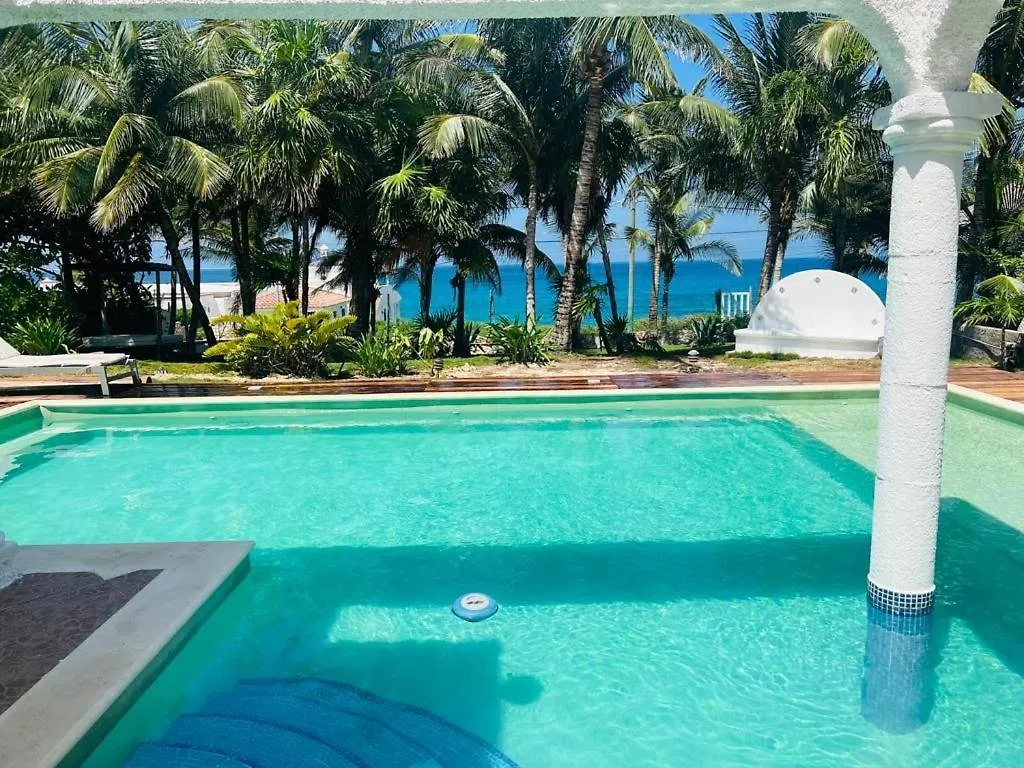 Casa Vista Al Mar Isla Mujeres Villa