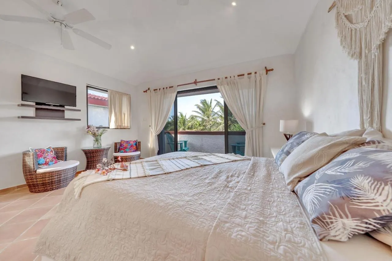 Casa Vista Al Mar Isla Mujeres Villa